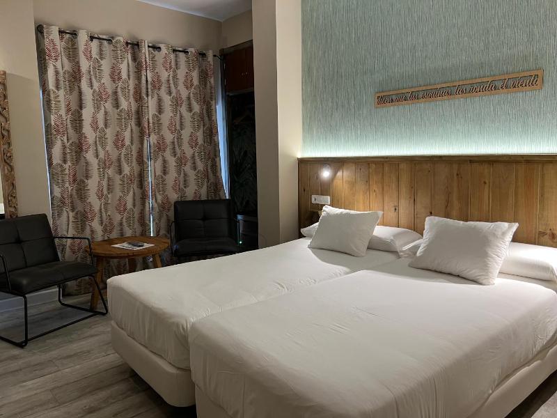 Alameda Hostal Boutique - image 2