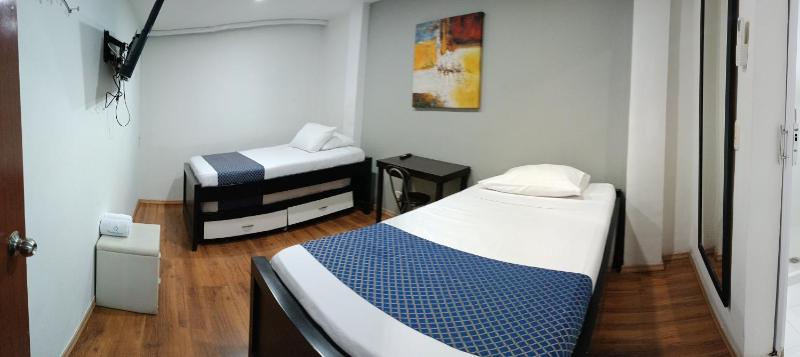 Hotel Travelers Sport - image 5