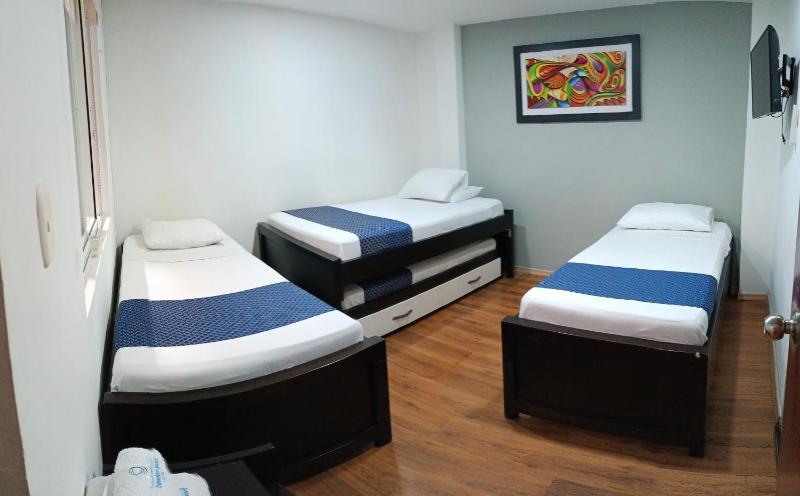 Hotel Travelers Sport - image 14