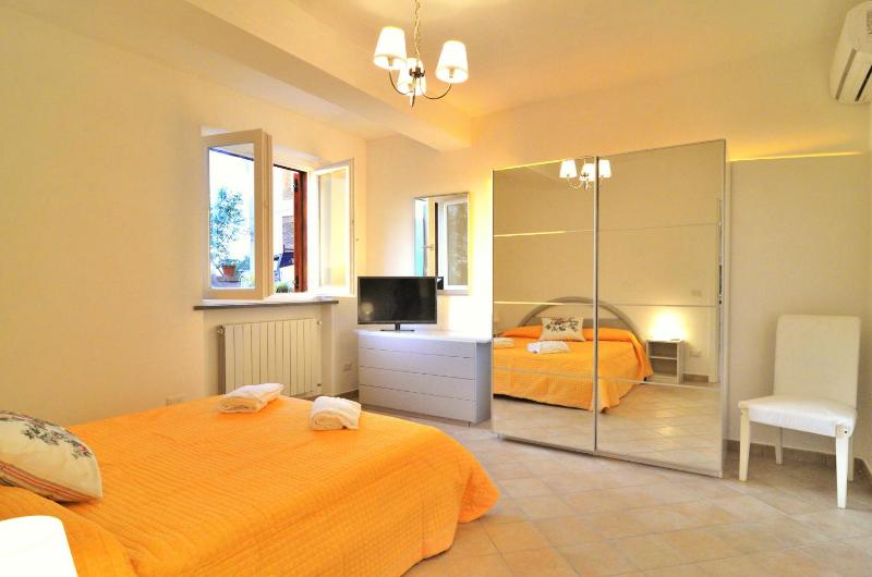 Lemon Flats Sorrento - image 37