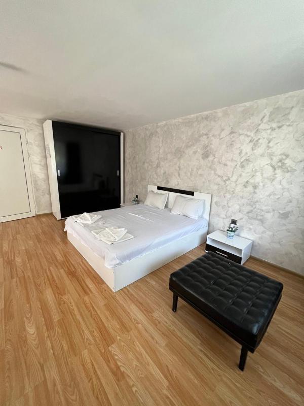 Apartment with Terrace image 3