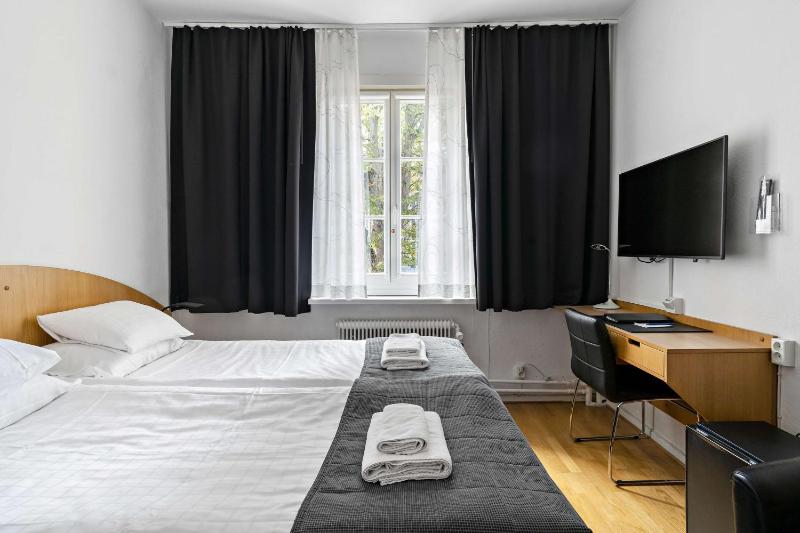 Standard Double Room with Double Bed image 1