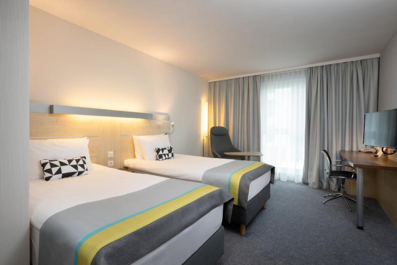 Standard Room with Two Single Beds image 2