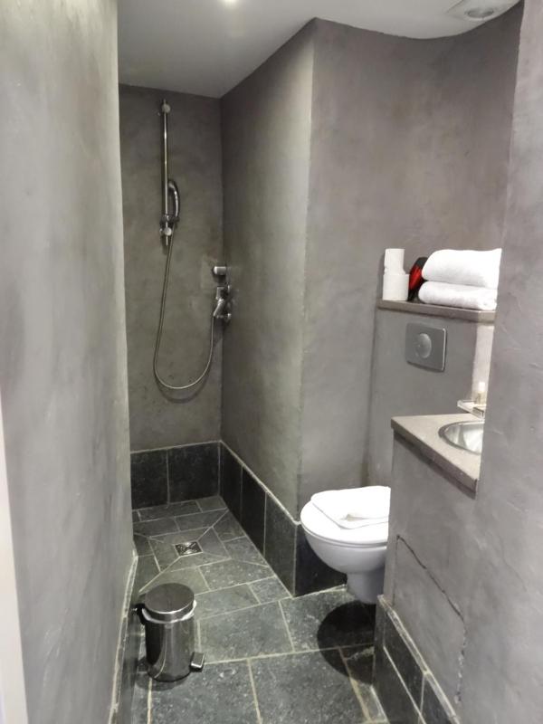 Classic Double or Twin Room image 4