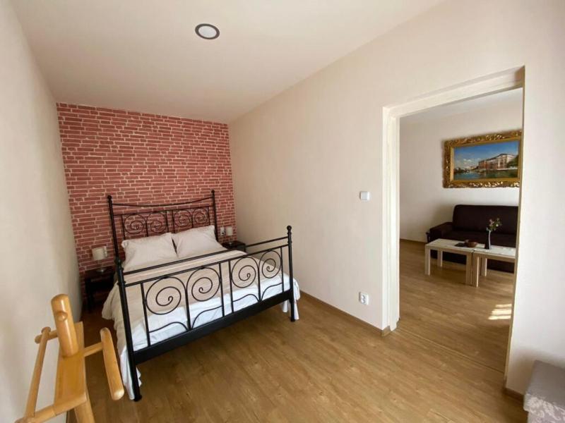 Apartment with Terrace image 4
