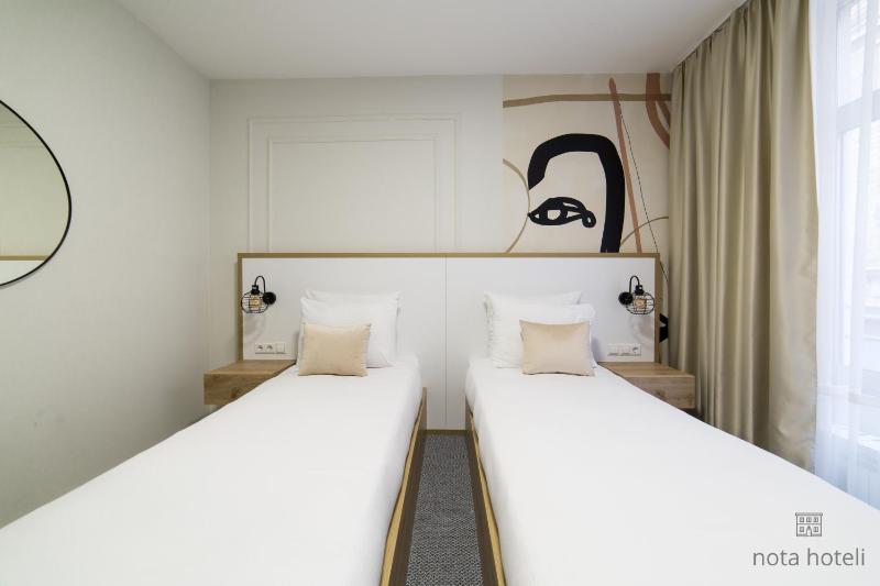 Superior Double or Twin Room image 3
