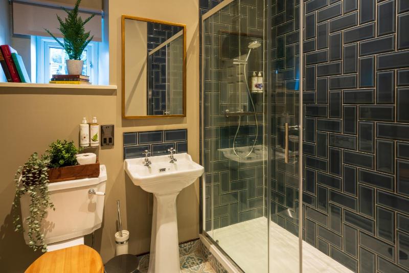 Superior Double Room image 4