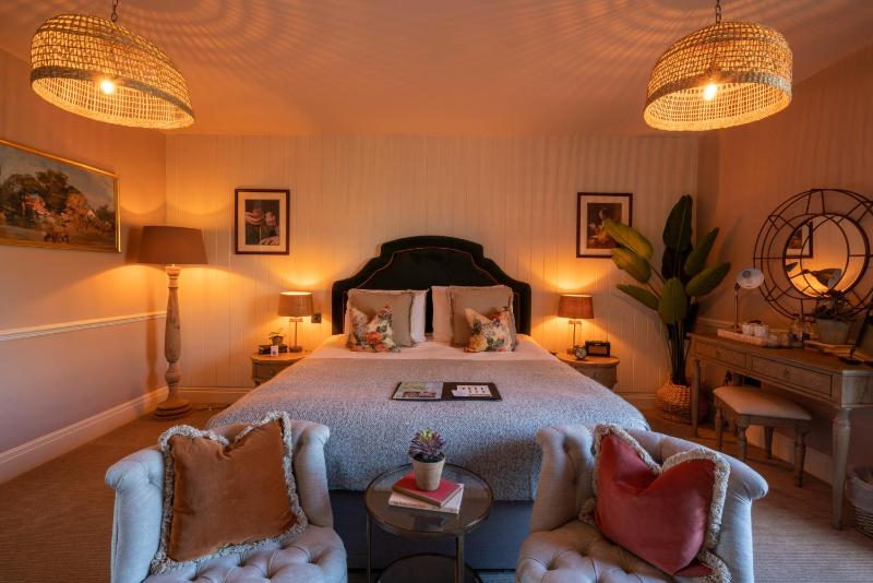 Junior Suite image 2