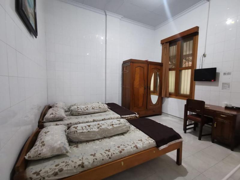 Superior Twin Room image 1