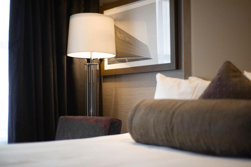 Triple Room, 1 Double Bed, 1 Single Bed image 3