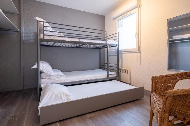 Apartment 5 people, shower, balcony image 4