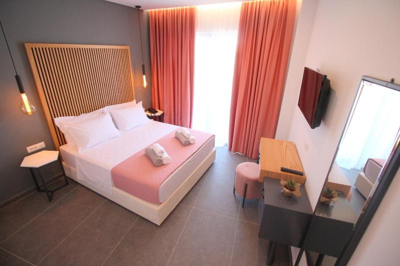 Blue Eye Hotel - image 12