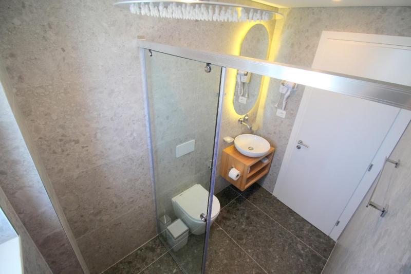 Double or Twin Room Ground Floor image 4