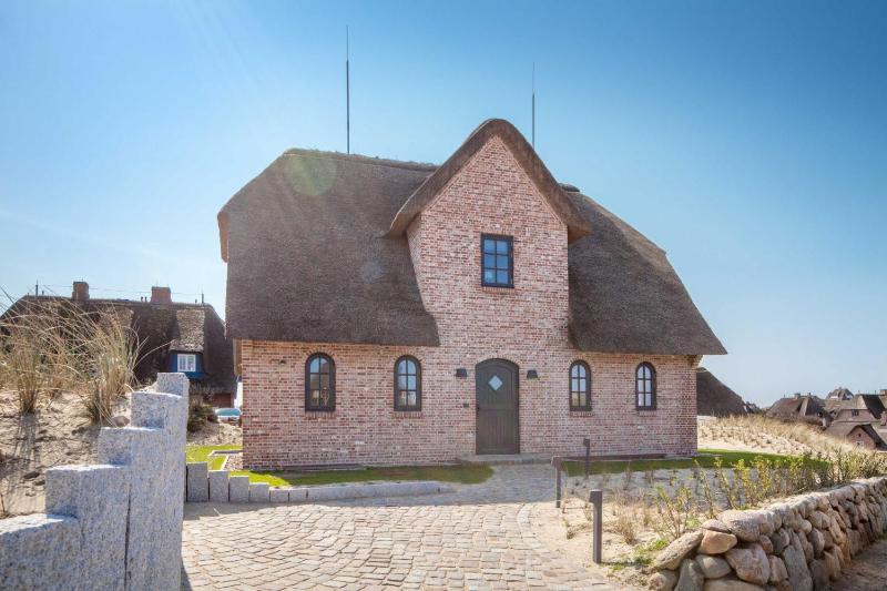 Four-Bedroom House image 3