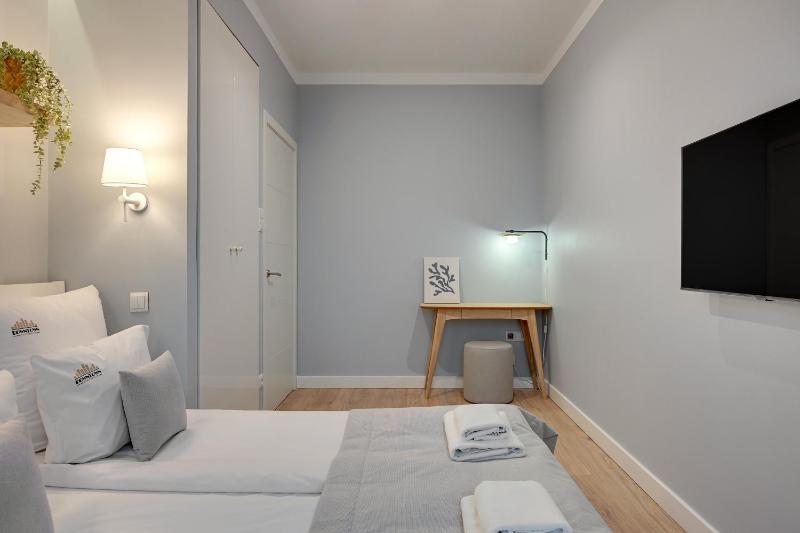 Rezydencja Marina Seaside & Free Parking by Downtown Apartments - image 4