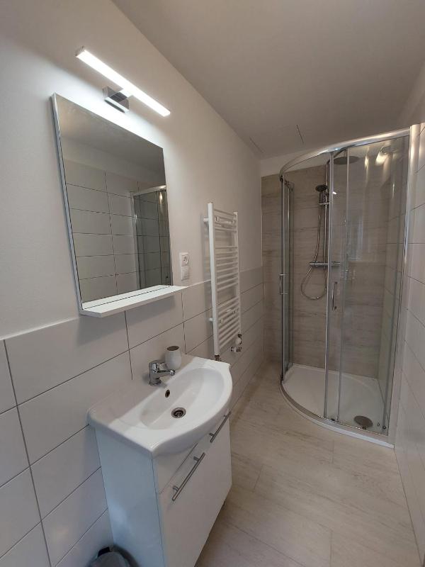 Double Room with Private Bathroom image 3