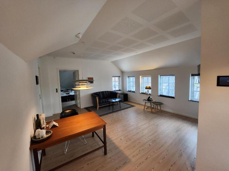 Apartment image 2