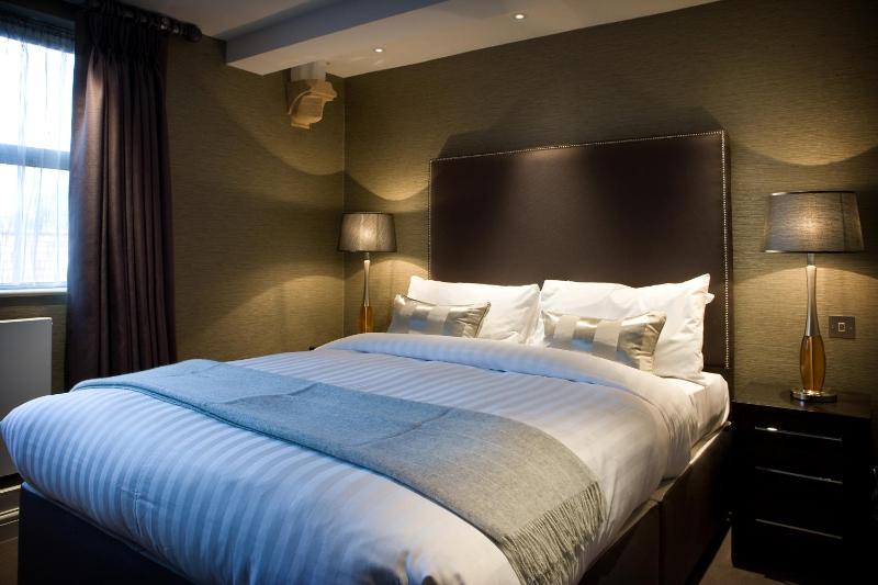 King Room image 3