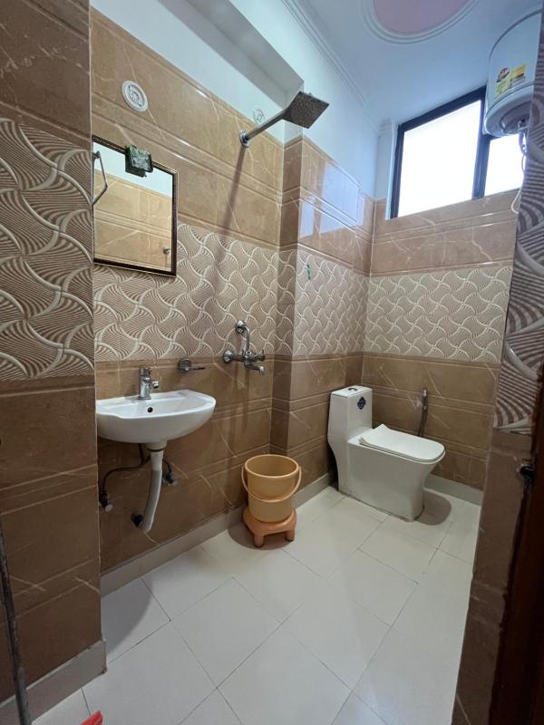 Anvi Home Stay - image 5
