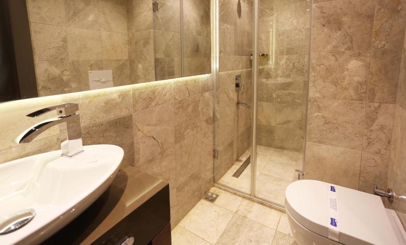 Penthouse Suite with Sea View image 2