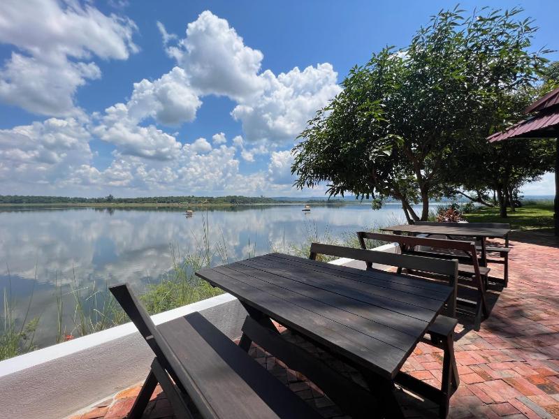 Lao Lake House - image 12