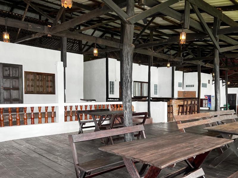 Lao Lake House - image 16
