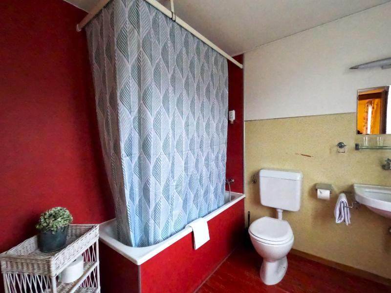 Double Room with Private Bathroom image 4