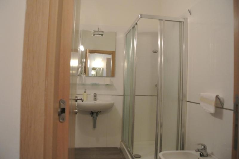 Triple Room image 4