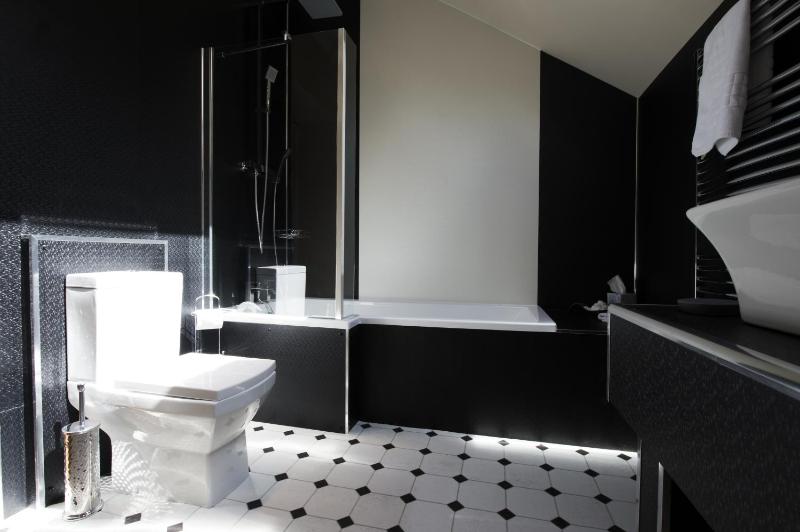 Suite image 3