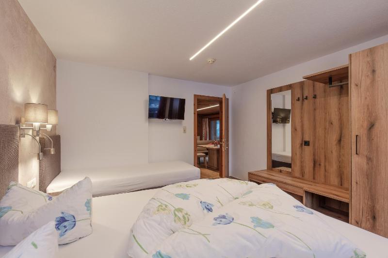 Two-Bedroom Apartment (5 Adults) image 4