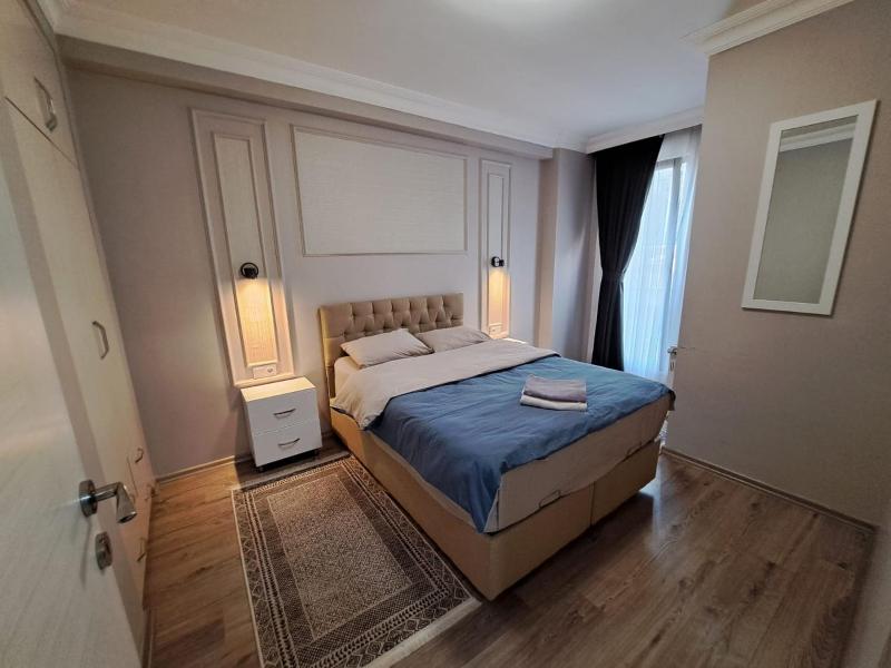Modern cozy osmanbey apartment, metro convenience Images
