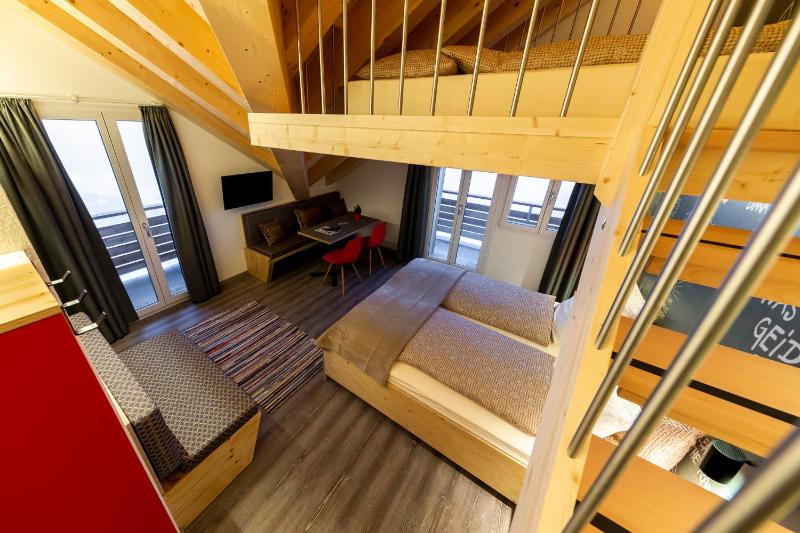 Family Room with Mountain View and Private Bathroom image 2