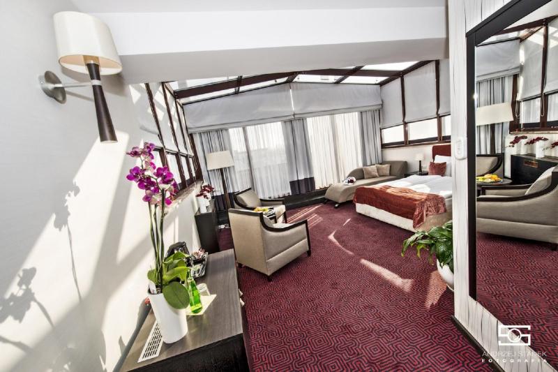 Business Double Room image 4
