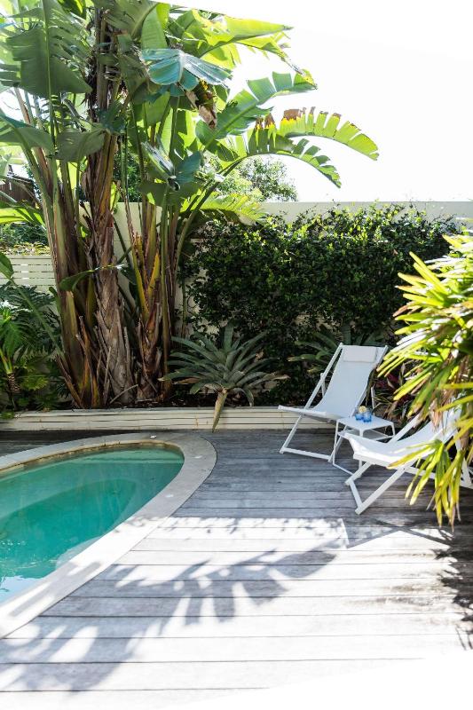 The Hill Street Villa offers private pool in stylish unit - image 12