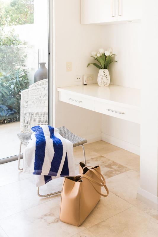 The Hill Street Villa offers private pool in stylish unit - image 11