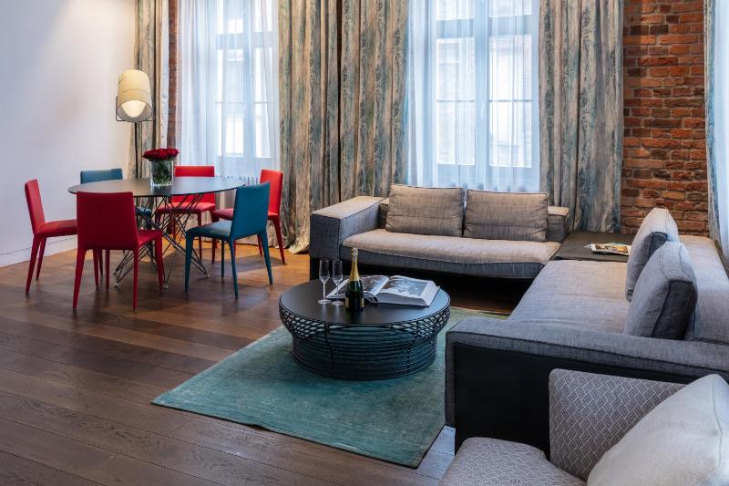 Superior Apartment image 1