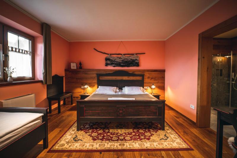 Triple Room - Disability Access image 1