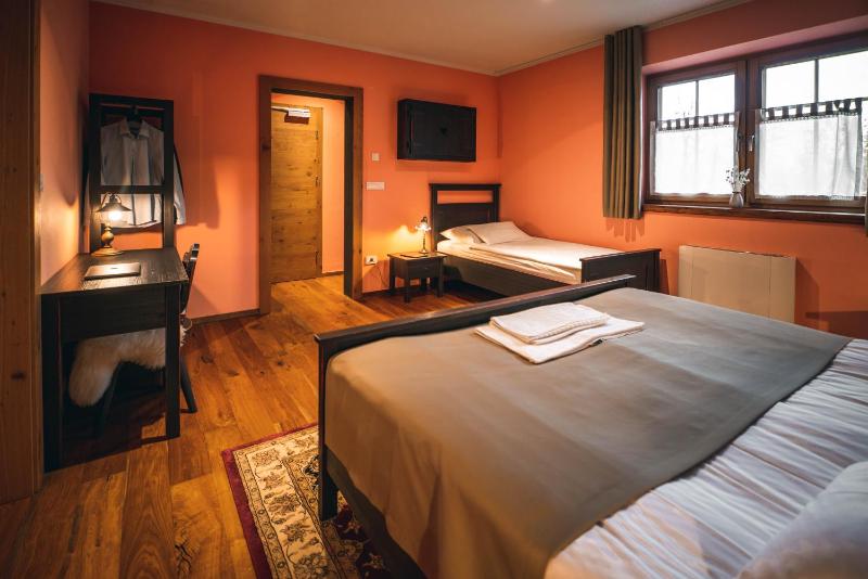 Triple Room - Disability Access image 3