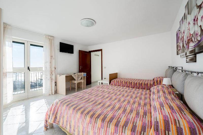 Torre di Amalfi - holiday house - image 26