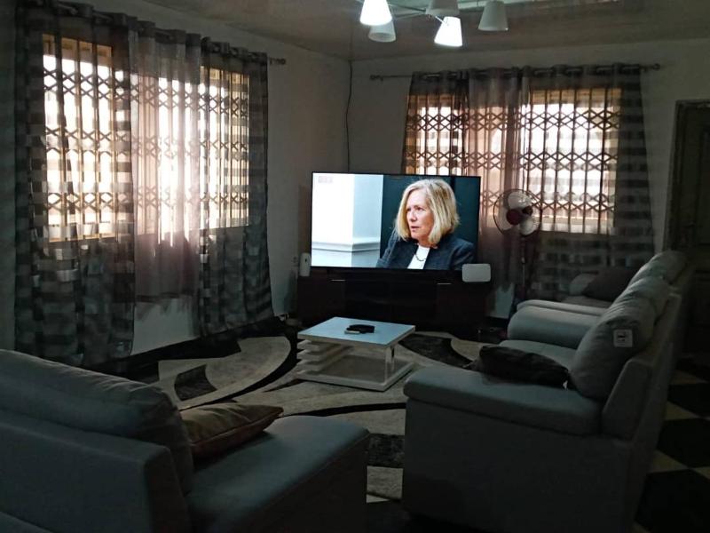 Well presented apartment with 2 master bedrooms. - image 7