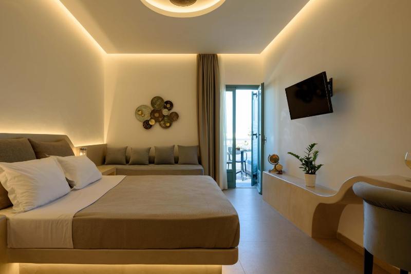 Superior Double Room image 1