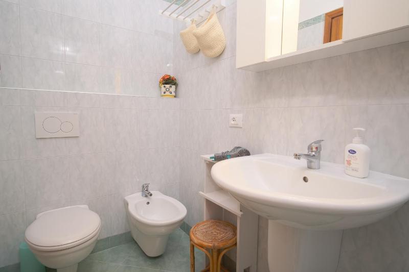 Lakefront apartment - Rivalunga - image 28