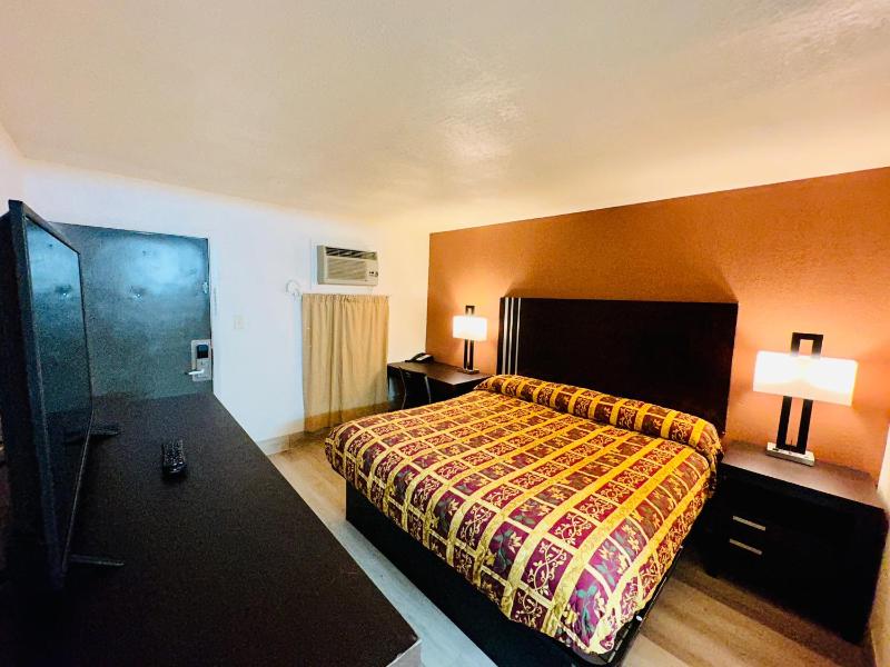 King Room image 4