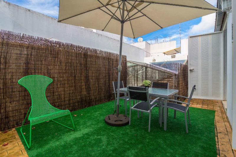 La Casa del Conde de Gelves Apartments - image 11