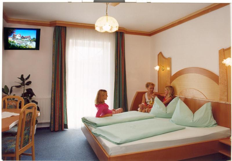 Triple Room image 3