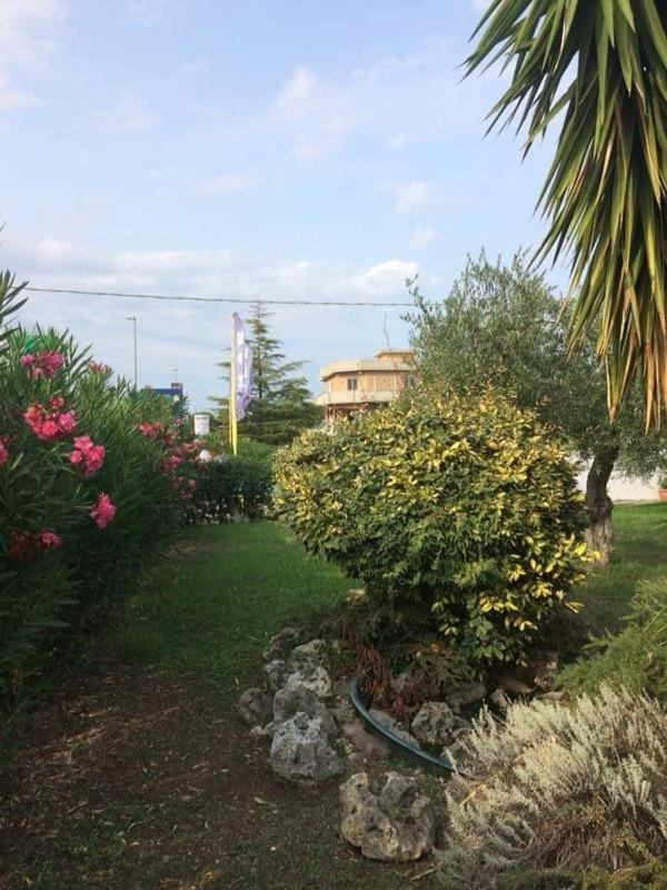 Triple Room with Private Bathroom image 2