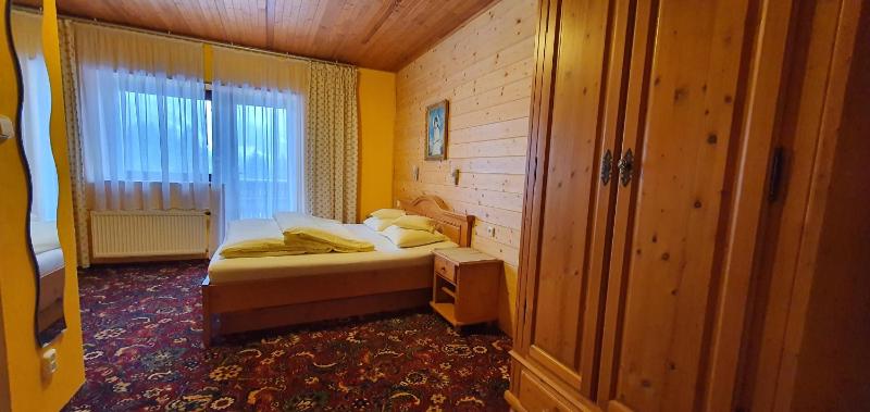 Double or Twin Room image 2