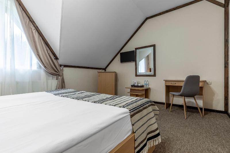 Standard Double or Twin Room image 1