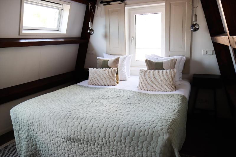 Quadruple Room image 2