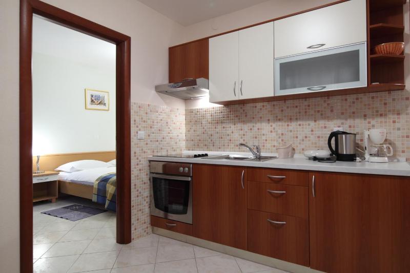 Apartments Ivana - image 3